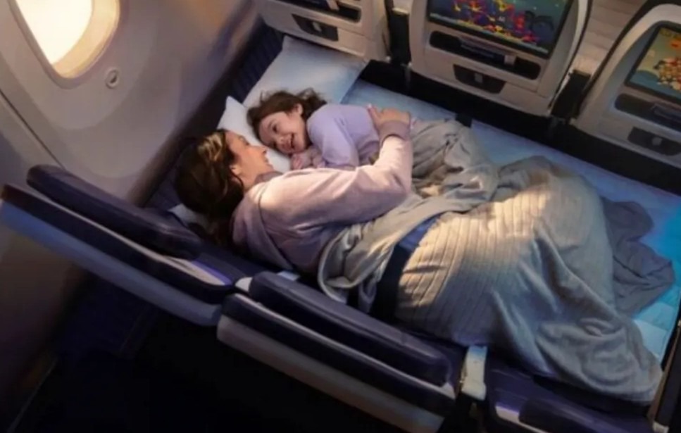 유나이티드항공 ‘눕코노미’ 이코노미도 이제 누워간다 - Palisades Park - 1