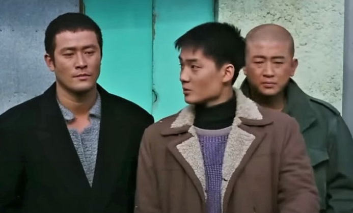 The Real Masculine Vibe Showcased by 32-Year-Old Choi Min-soo in Film - Seattle - 1