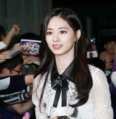 Is Tzuyu's Beauty Secret Blood Circulation? The Secret Behind Her Always Graceful Posture - Las Vegas - 1