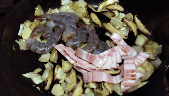 Complete with Just Refrigerator Ingredients! Savory Shrimp Bacon Cream Pasta - Los Angeles - 2