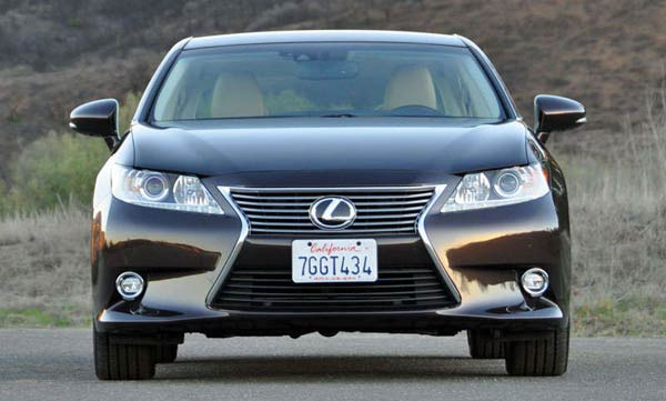 새 차는 부담, 오래 타는 중고차로 눈 돌리는 분위기 - San Diego - 1