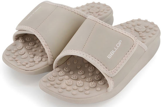 When Tired, the Secret of the Painful Acupressure Slippers is to Rest Well - Honolulu - 1