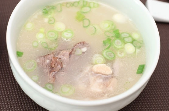 Making Delicious Seolleongtang at Home - San Diego - 1
