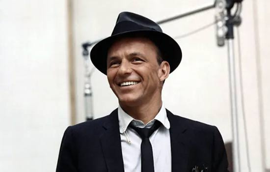 Sinatra: The Legend Who Dominated Pop Music and Film with My Way - Bronx - 1