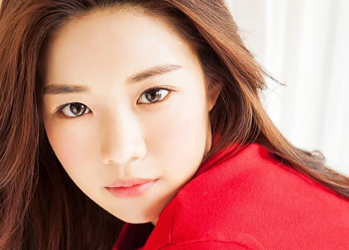 An Actress Who Surprises You with Her Face and Captivates You with Her Acting: Go Yoon Jung - Seattle - 2