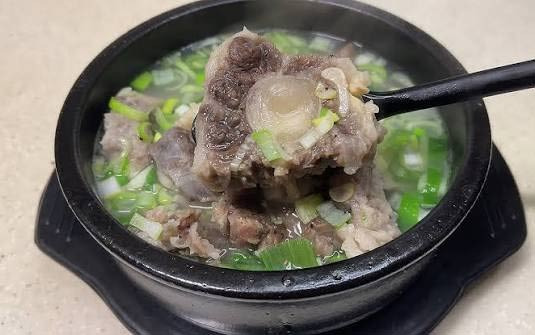 On a Rainy Day in Seattle, Nothing Beats Oxtail Soup - Seattle - 1
