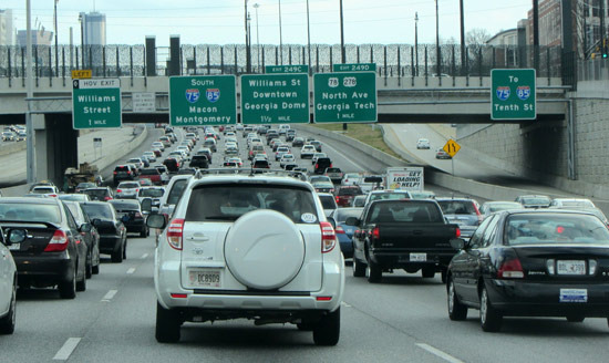 기름값 내려도 그대로 막힌다, 애틀랜타 교통 지옥의 현실 - Atlanta - 1