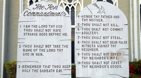 텍사스 공립학교 ‘십계명 게시’ 허용 판결이 나왔습니다  - Dallas - 1