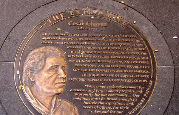 세자르 차베스 한때는 미국의 영웅, 이미지 박살난 지금은 뭐죠? - Buena Park - 1