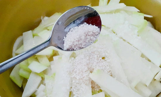 Clean and Refreshing Taste: Cold Noodle Radish Recipe Revealed - San Diego - 2