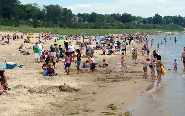 The Hidden Playground Next to the Skyscrapers: A Story of Lake Michigan - Chicago - 2