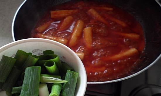 Easy-to-Make Nostalgic Tteokbokki for Everyone - Long Beach - 3