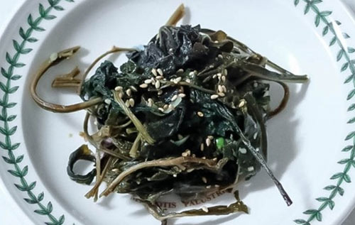 Delicious Chwinamul Salad Recipe That Will Make You Crave Rice! - Honolulu - 1