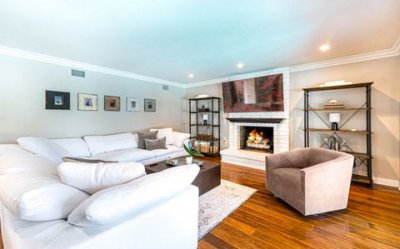 Comparing Newly Built and Established Apartments in Burlington - Burlington - 1
