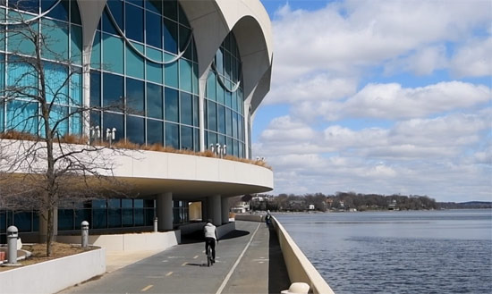 Living in Madison, a City Nestled Between Lakes - Madison - 1
