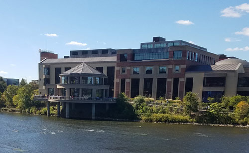 What Are the Key Industries Driving the Grand Rapids Economy? - Grand Rapids - 1
