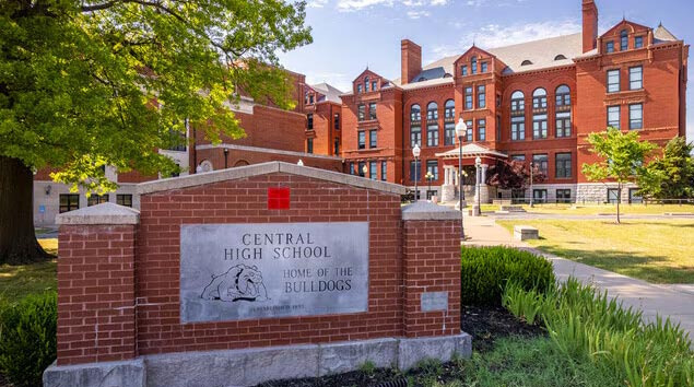 Guide to Choosing a Residence in Springfield, MO Based on School Districts - Springfield - 1