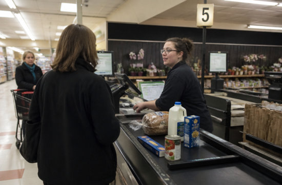 Why Do Cashiers in American Stores Keep Talking to Customers? - Reno - 1