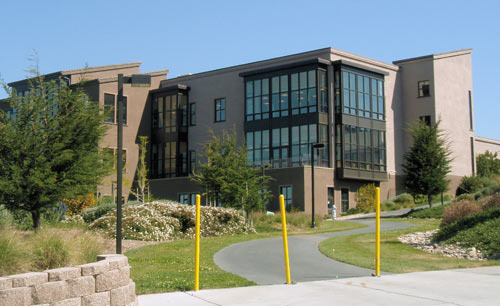 Choosing a College in Monterey: Start with Monterey Peninsula College (MPC) - Monterey - 1