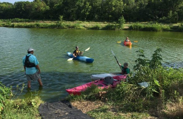 Kayaking at Oak Point Park on the Weekend in Plano - Plano - 1