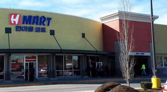 Korean Community Centered Around Federal Way 320th Street - Federal Way - 1