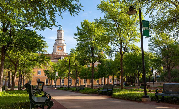 텍사스 북부 최대 주립대, University of North Texas - Dallas - 2