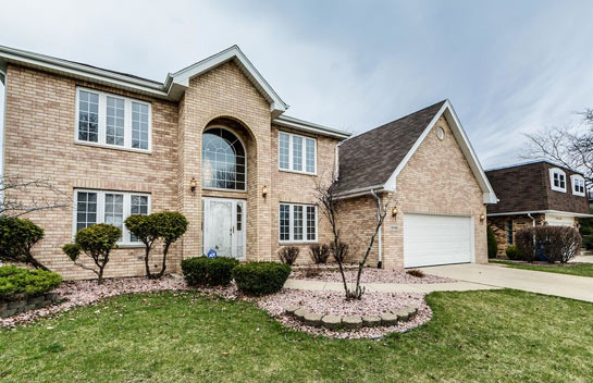 Chicago's Wealthy Neighborhoods: Which Ones Are the Best? - Chicago - 1