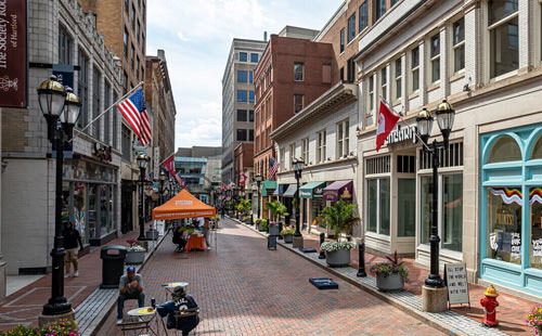 Hartford Weather: All Four Seasons with Their Pros and Cons - Hartford - 1