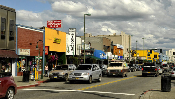 앵커리지 교통. 버스, 자동차, 자전거로 돌아다니기 - Anchorage - 1