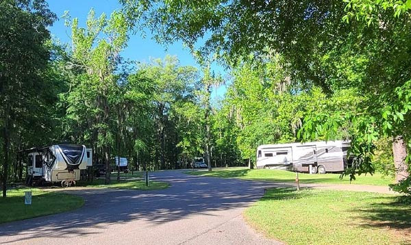 10 Miles from Montgomery: A Weekend Camping Trip Without the Hassle - Montgomery - 2