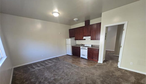Please Tell Me the Rental Prices for 1-Bedroom Apartments in Downey - Downey - 1
