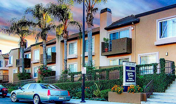 Complete List of Phone Numbers to Save When Moving to Burbank - Burbank - 1