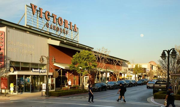 랜초 쿠카몽가 외식·맛집 — 한식·멕시칸·빅토리아 가든스 레스토랑 - Rancho Cucamonga - 1