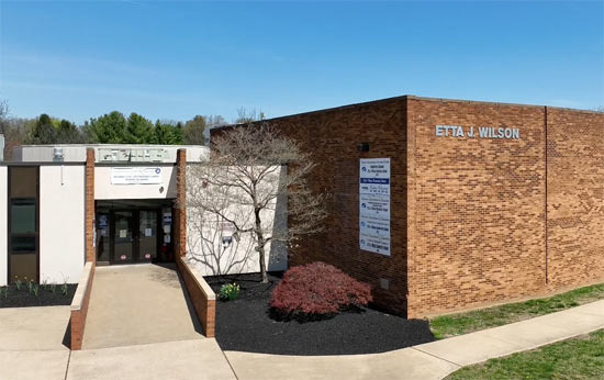 Which School District is Favorable in Newark, DE? - Newark - 1
