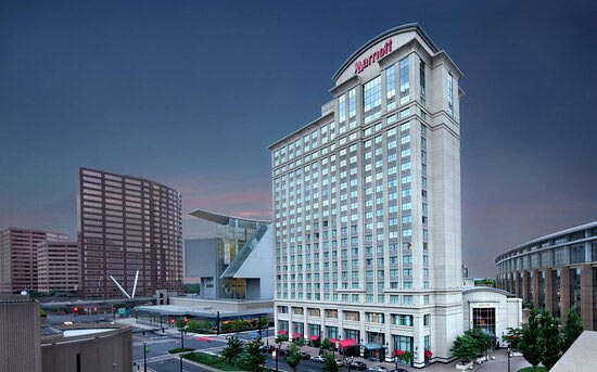 Hartford's Large Hotel Story: Keep These Two Places in Mind - Hartford - 1