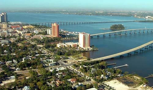 How Much Annual Income is Needed to Buy a House in Fort Myers? - Fort Myers - 1