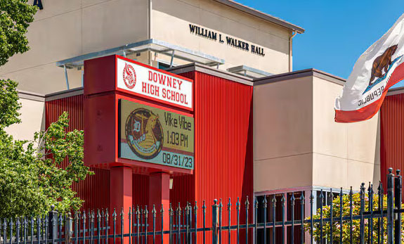카렌 카펜터의 모교, 다우니 고등학교(Downey High)  - Downey - 1